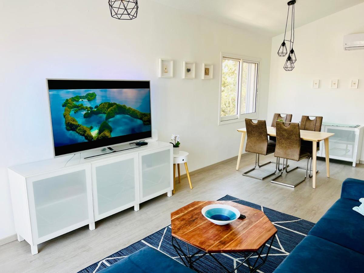 Golden Palms Paradise Garden Пафос Екстериор снимка